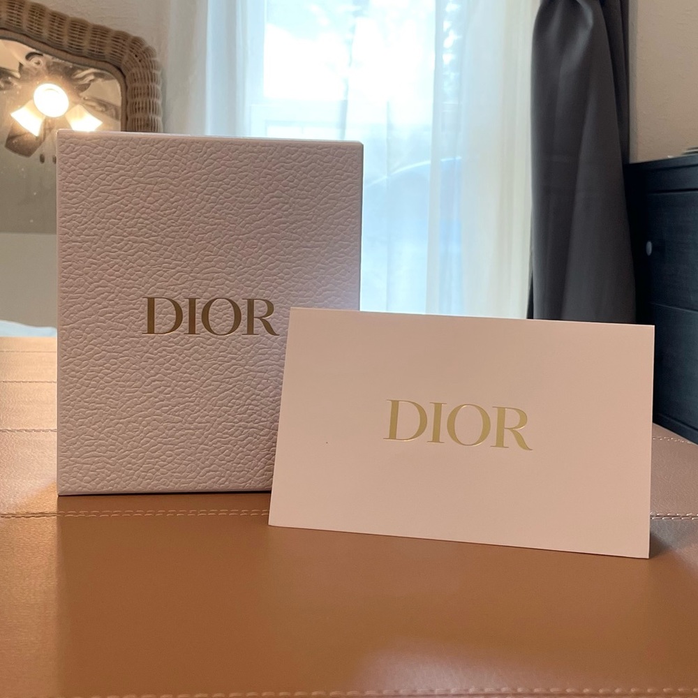 Dior Gift Box & Card. - Picture 2 of 8